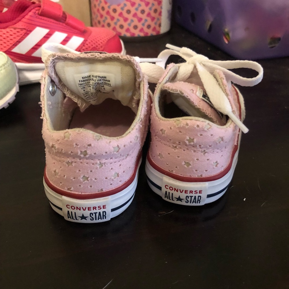 Pink star converse - Picture 2 of 6